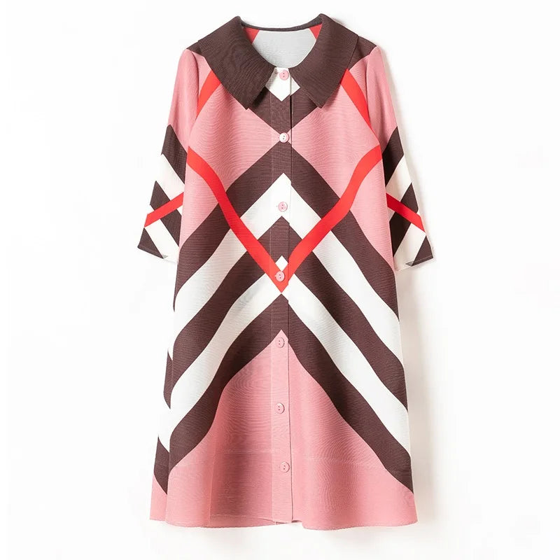 2023 New Fashion Pleated Style Design Stripe Print and Single Row Button Turndown Collar Pleated Dress