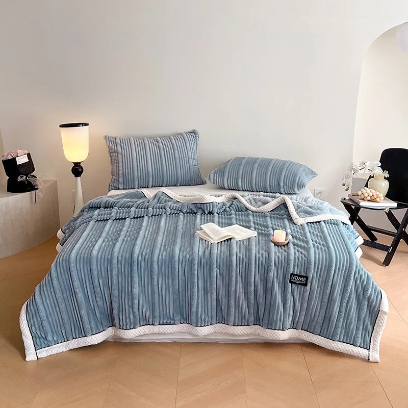 Rabbit Fleece Home Textiles Blue Solid Color Bedding Sets Blanket Supplier