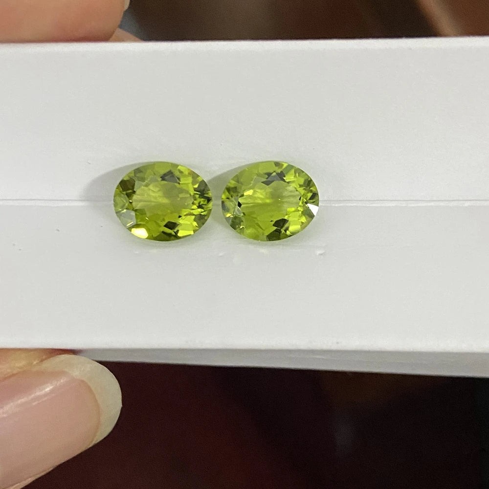 HQ GEMS Oval 2.7Cart  8x10mm Natural Gemstone Original Raw Peridot Beadas Stone Price Per Carat for Ring Making