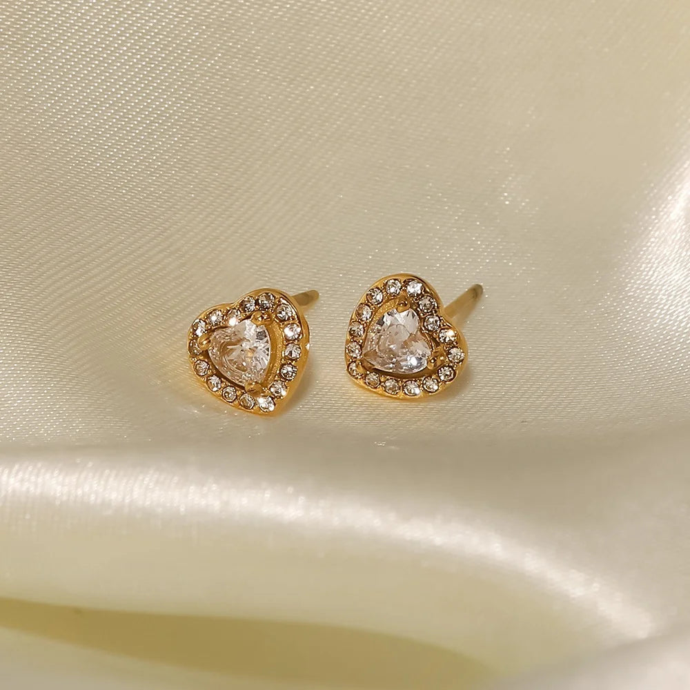 Super Cute Fine Jewelry Hypoallergenic 18K Gold Plated Stainless Steel White Zircon Inlaid Heart Shape Stud Earrings for Girls