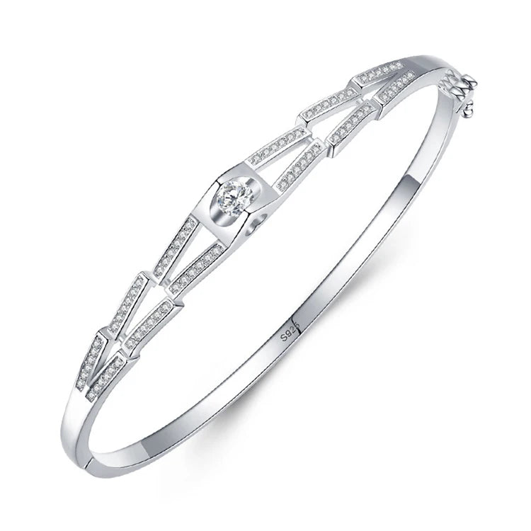 Luxury 925 Sterling Silver Love Heart Shape Simple Diamond Cuff Bangle for Women