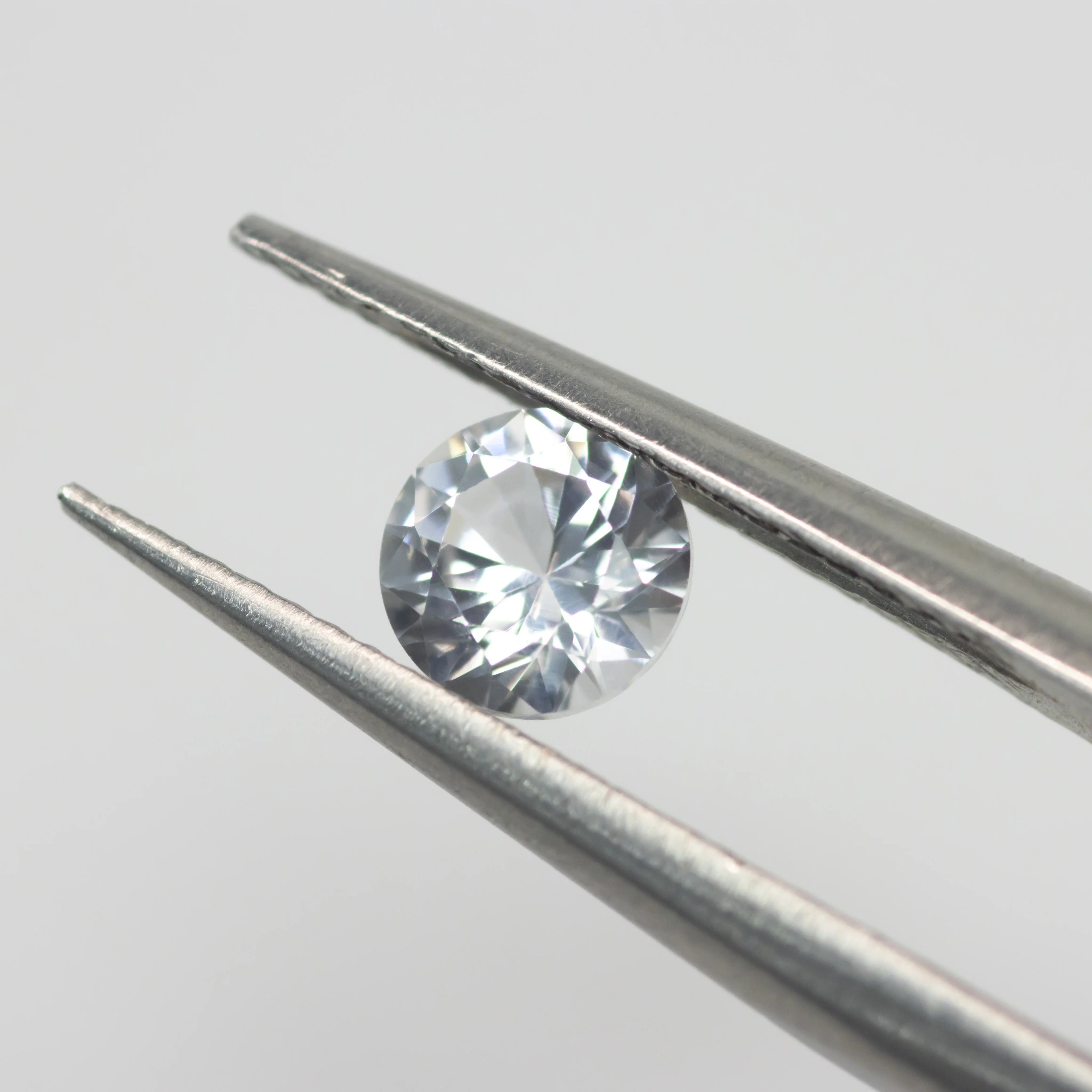HanYu High Quality Low Price #12 White Corundum Round Shape 5mm Jewelry Accessories