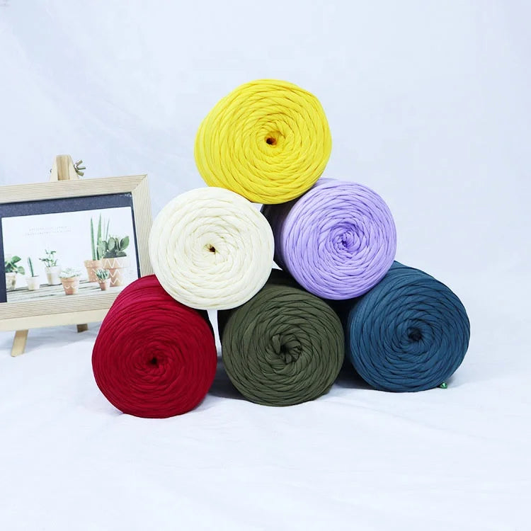 Handmade DIY Crochet T-Shirt Yarn 100% Polyester High Strength Fancy Pattern Woven Carpet T-Shirt Yarn for Knitting