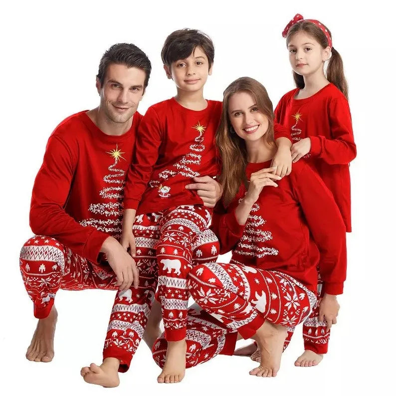 Hot Fashion Christmas Pajamas Sets for Christmas Tree the Family Pajamas Set