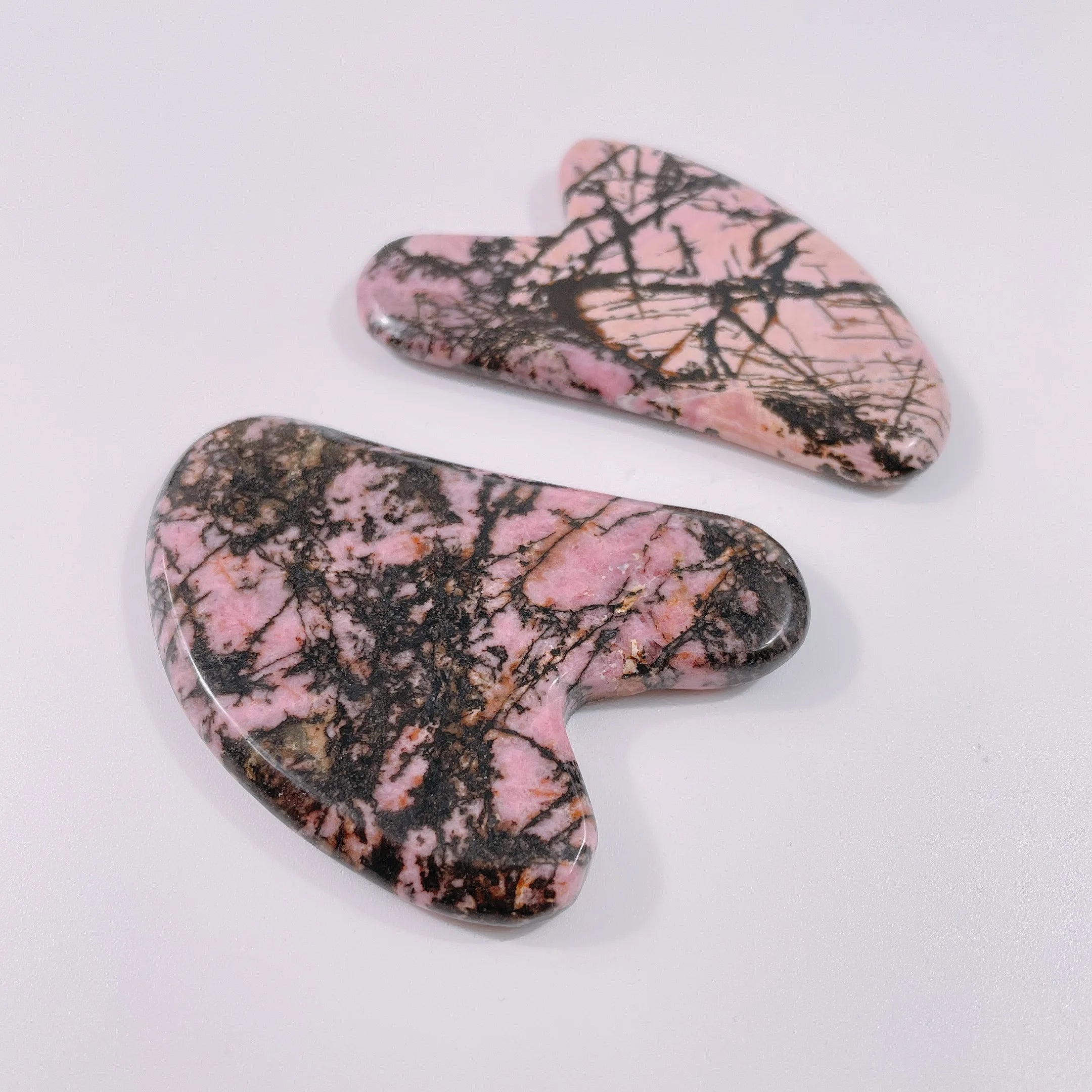 Huiying Hot Selling Natural Rhodorite Jasper Facial Gua Sha Scraping Massage Stone Guasha Board Heart Shape