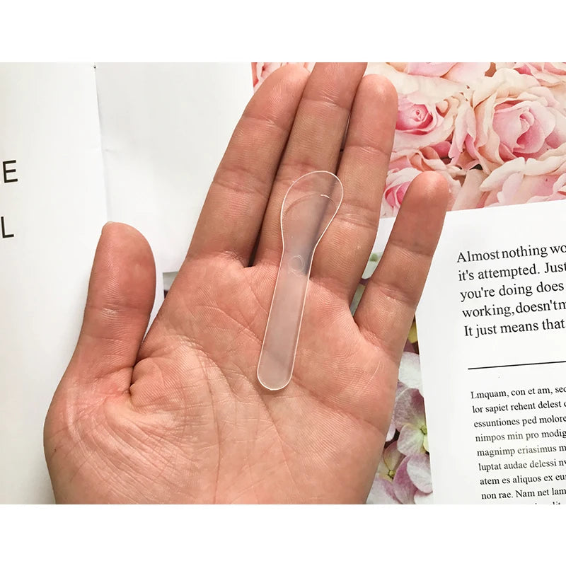Small Skin Care Beauty Tools Plastic Transparent Cosmetic Facial Face Cream Spatula