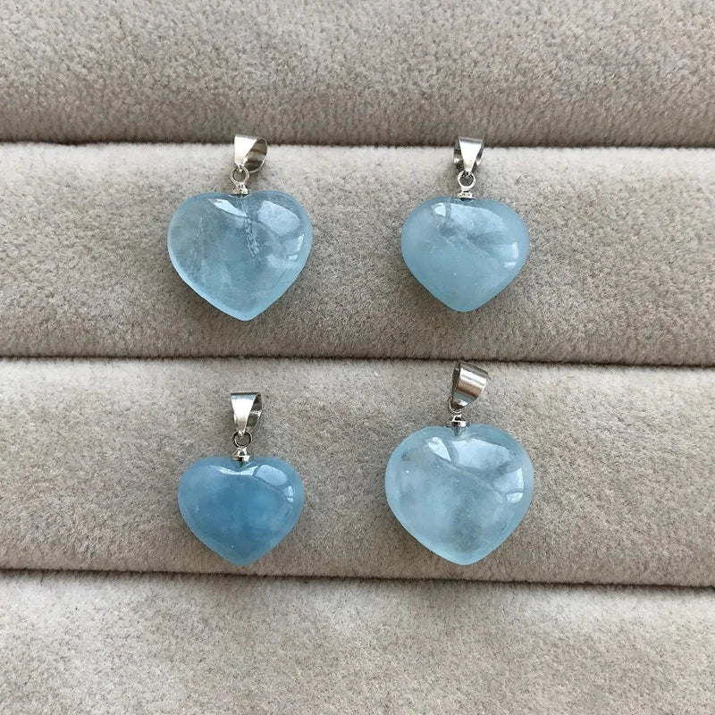 Wholesale Price Natural Blue Aquamarine Gemstone Crystal Heart Necklace Pendant Crafted with Elegant Crystal Crafts
