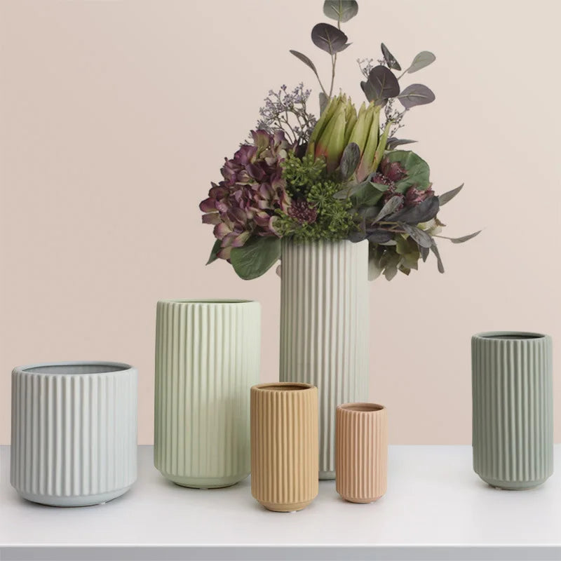 Fresh Design Modern Cylindrical Vertical Pattern Wide Mouth Matte Opaque Glaze Ceramic Vase Custom Art Deco Tabletop Flower Vase