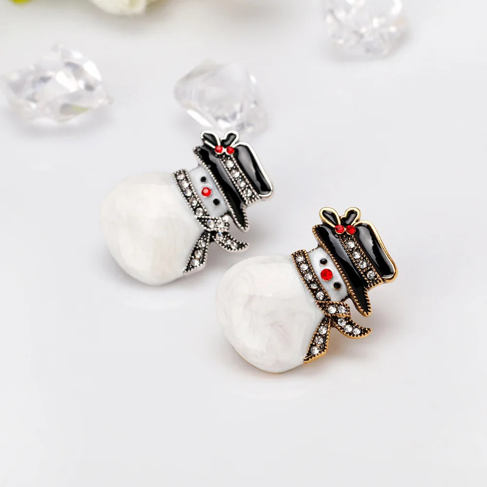 Wholesale Cute Snowman Brooch Pins Small Anime Accessories Children's Jewelry Clothes-for Christmas Outdoor Decorations Parties