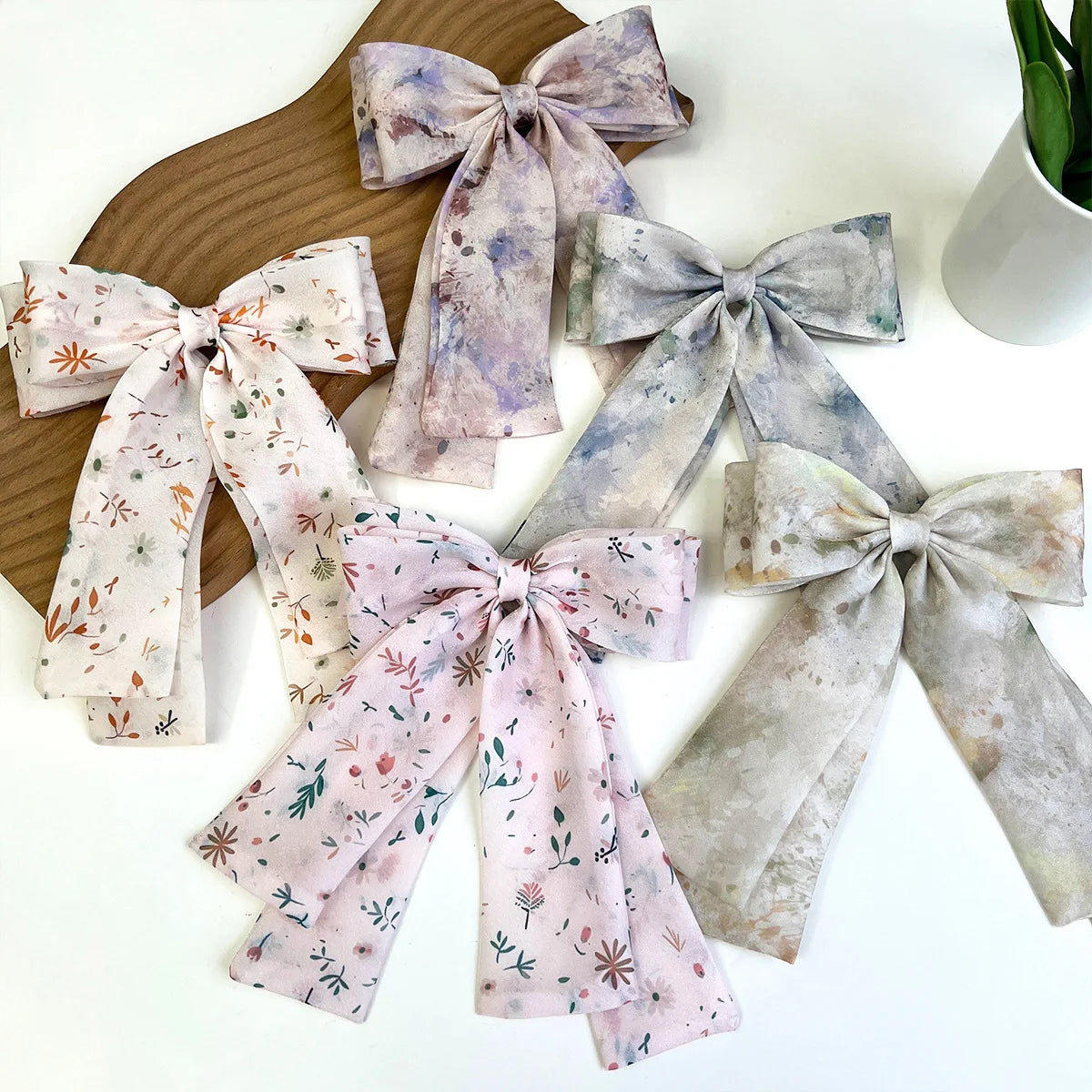 Women Unique Design Fabric Hair Alligator Clip Ink Floral Hair Bow with Long Tail