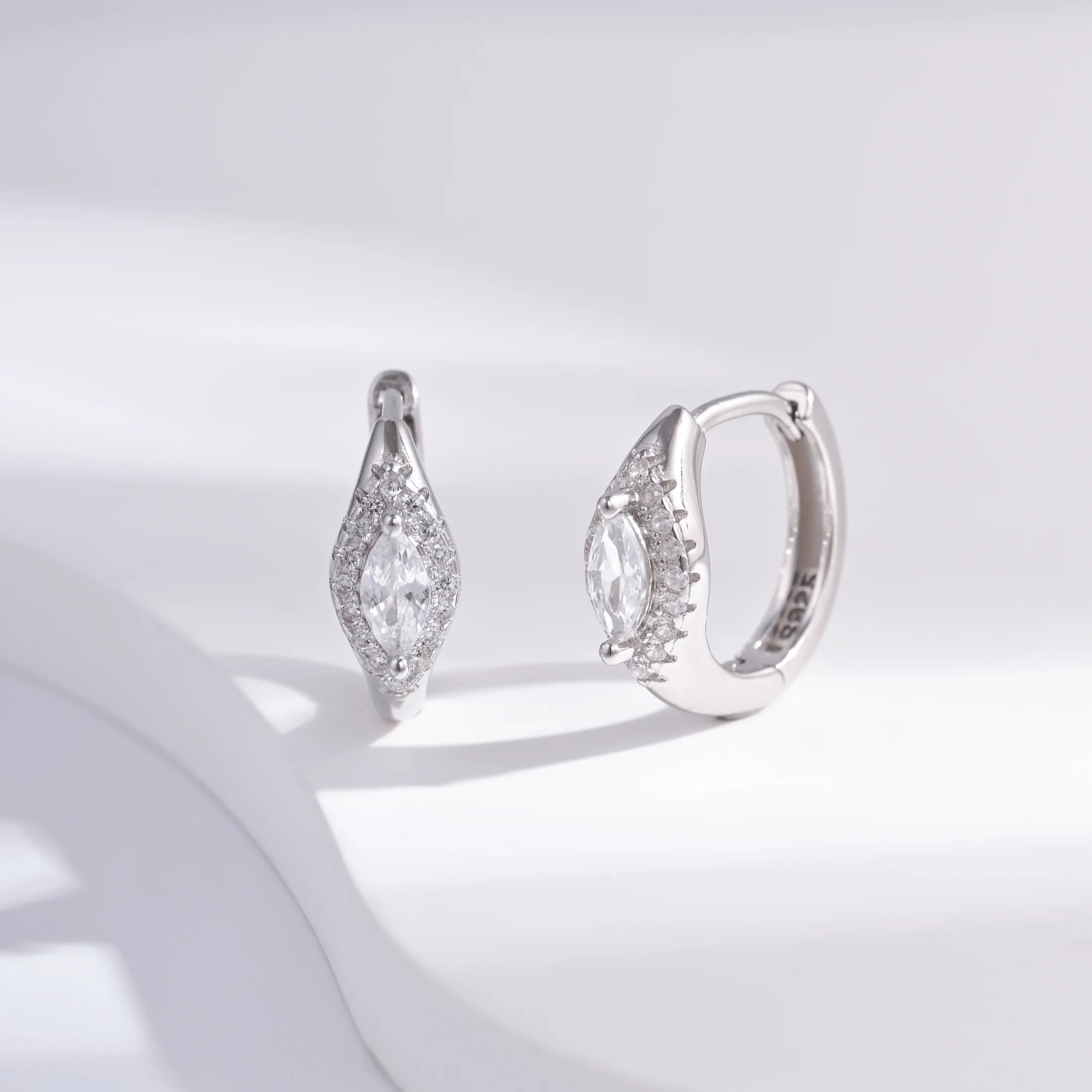 Wholesale Earrings Jewelry Rhodium Plated Cubic Zirconia Eye Huggie 925 Sterling Silver Fine Jewelry Earrings