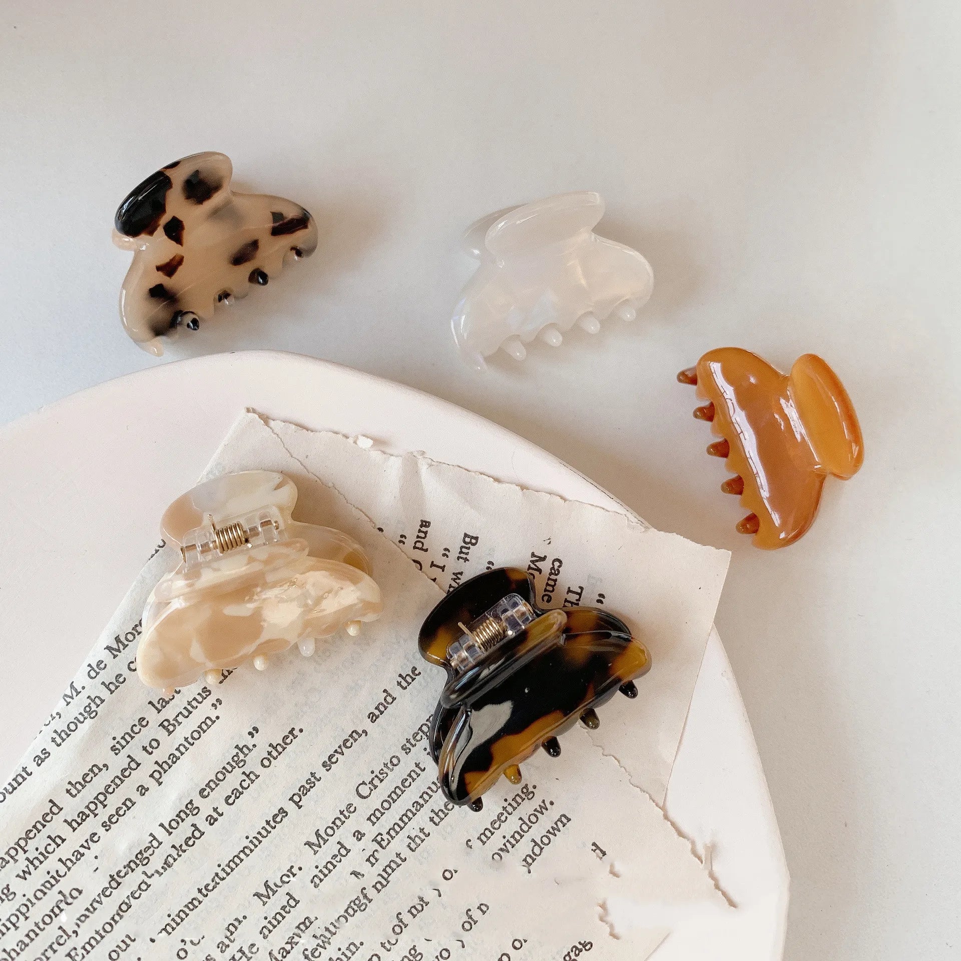 Beautiful 3.5cm Acetate Hair Claw Clips Small Cute Hair Claw  for Girl Hair Crab Headwear