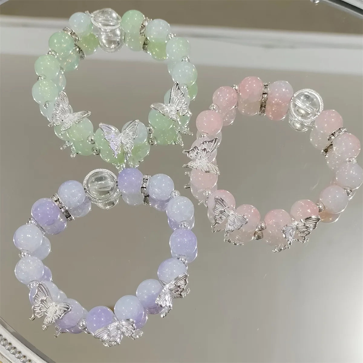 Wholesale Romantic Style Beaded Hollow Butterfly Bracelet Fashion Jewelry Bracelet Charms Women Butterfly Crystal Bead Bracelet