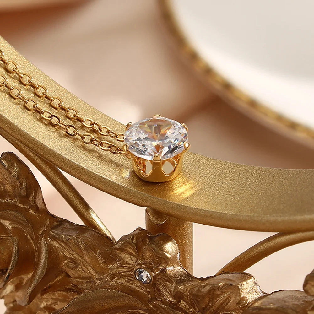 White Zircon Jewelry Hollow Crown Pendant Necklace for Women Princess Cut Pendants Fashion Jewelry