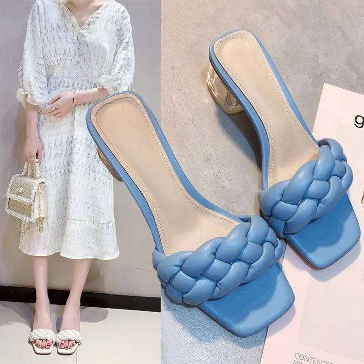 Summer New Stock Women Square Thick Mid Heel Shoes Daily Woven Sandals Women's Non-slip Slippers Wholesale