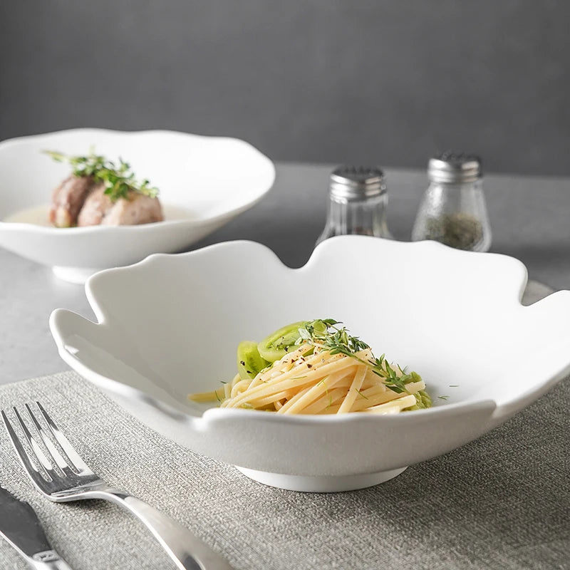 Factory Direct Wholesale Eco-Friendly Ceramic Matte Black Slanted Ramen Bowl Porcelain White Dessert Bowl for Restaurants