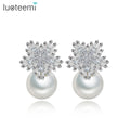 LUOTEEMI Wholesale Women Charming Artificial Cheap Vintage Statement Engagement Gift Pearl Snowflake Cool Stud Earrings