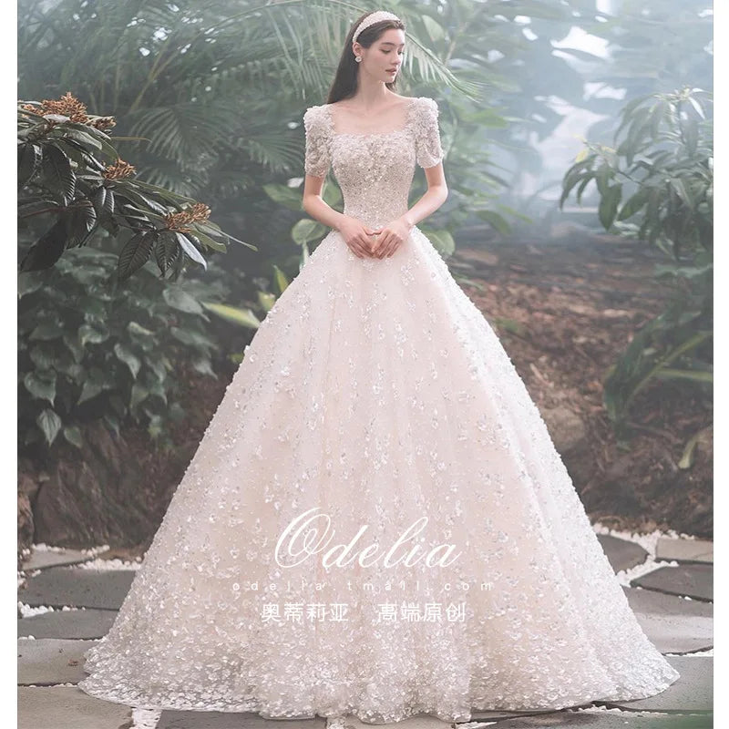 Elegant Luxury High-End Lace Flower Sequined Beaded Short Sleeve Square Collar Ball Gown Lace Chapel Train Bridal Wedding Dress