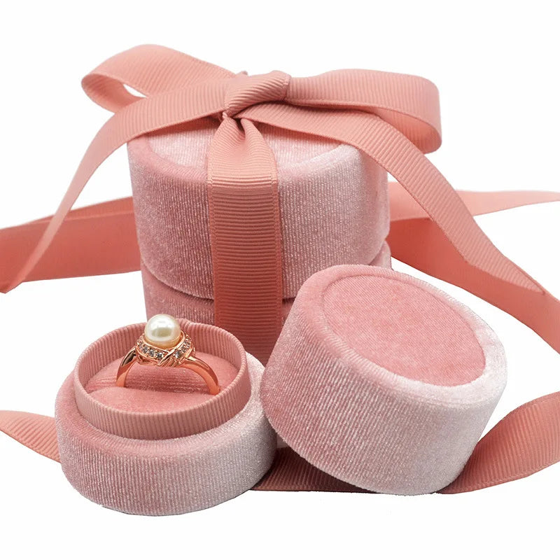 Custom Romantic Sweet Luxury Small Velvet Engagement Ring Box with Ribbon for Jewelry Shop