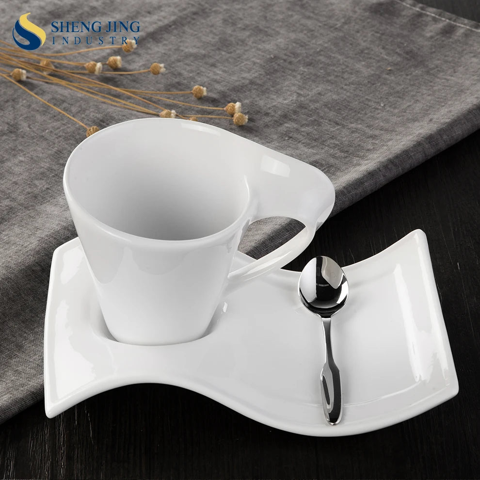 Factory Wholesale Ready to Ship White Kaffee Tasse Hotel Ceramic Drinkware 220ML Coffee Cup With Wave Handle Saucer