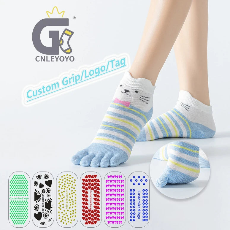 Cute Pink Cartoon Cat Pattern Custom Yoga Socks Anti Slip for Women Ankle High Fashion Girl Grippy Dance Pilates Socks Sticky