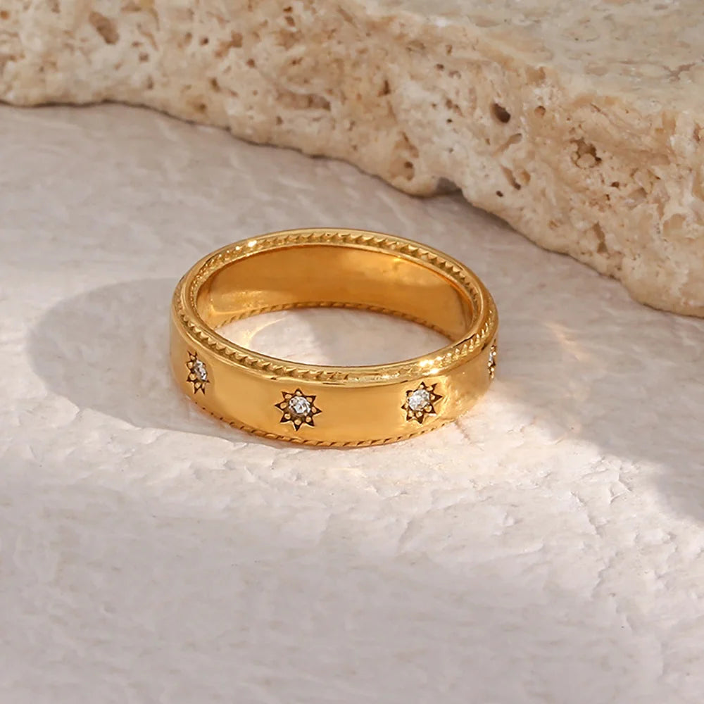 Vintage Texture 18K Gold Plated Star Shape Zircon Ring Tarnish Free Stainless Steel Engagement Rings Jewelry Women