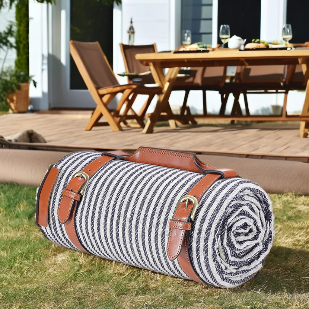 Hot Sale Waterproof Outdoor Portable Large Mats Camping Blankets Picnic Blanket