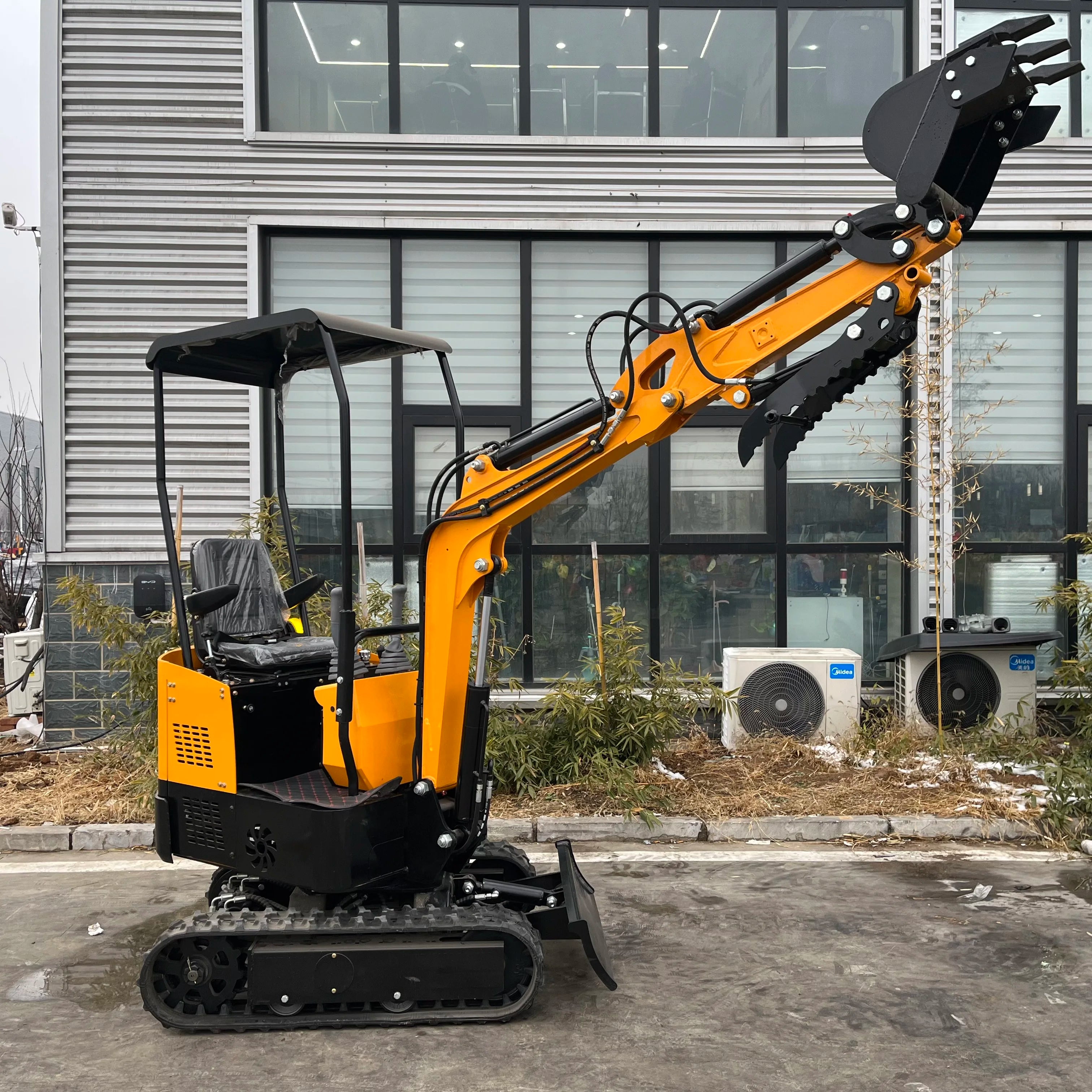 Free Shipping CE EPA Engine New 1Ton 1.8Ton 2.5Ton 3Ton Crawler Digger Bagger Micro Escavator Mini Excavator