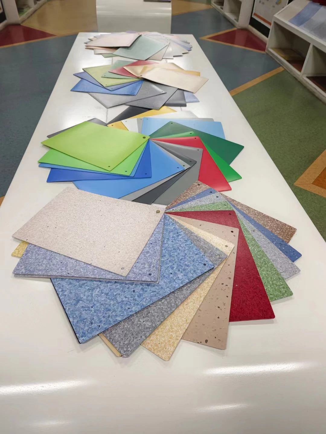 Enlio Pvc Vinyl Flooring Sheet Roll Fire Proof Waterproof Linoleum in Roll Vinyl Flooring Bathroom Plastic Flooring