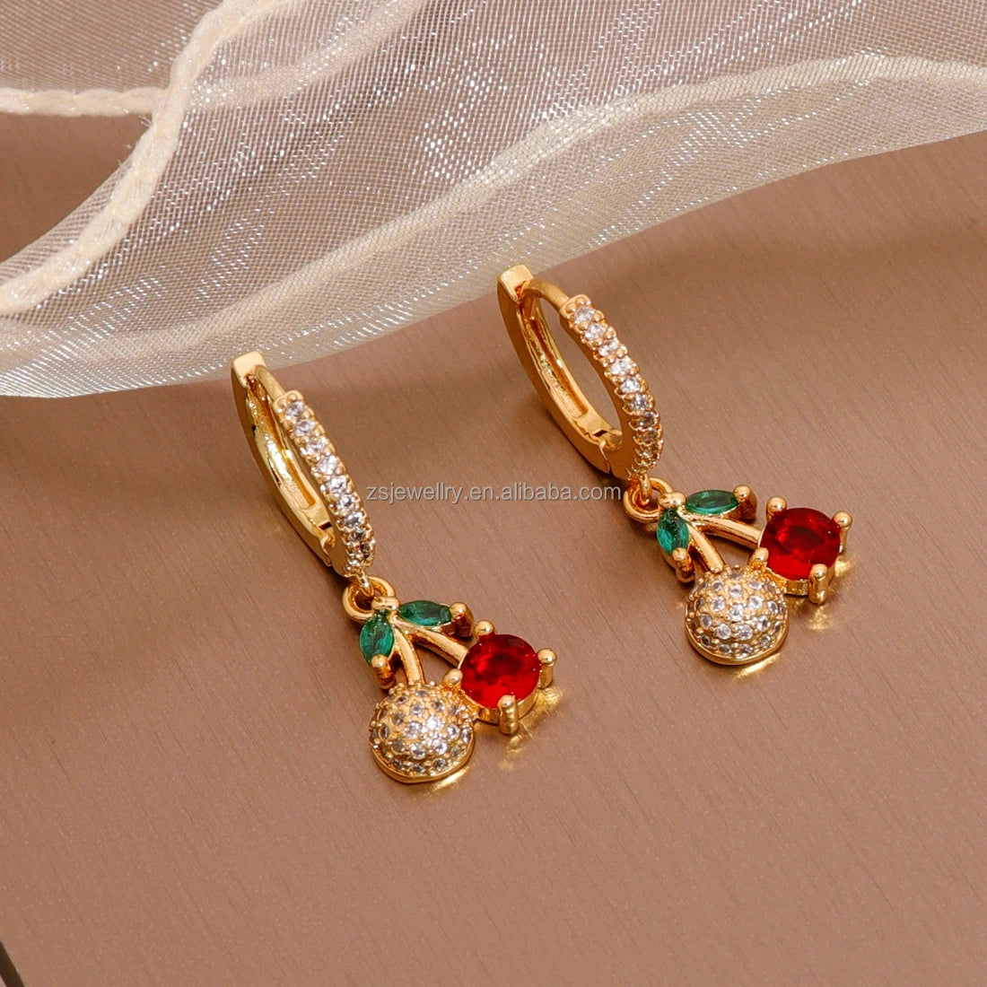 18K Gold Plated Shell Stone Jewelry Clover Shape Hook Fashion Girl Big Hoop Custom Stud Earrings