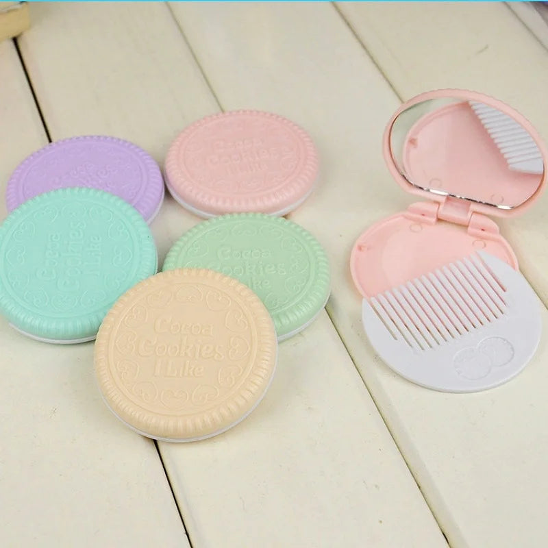 Wholesale Fun Candy Color Cookie Shaped Round Folding Mirror Handheld Vanity Mirror Plastic Mini Comb With Mirror Makeup