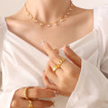 YF3686 French Gentle Style Jewelry 18k Gold Plated Stainless Steel Natural Freshwater Pearl Necklace