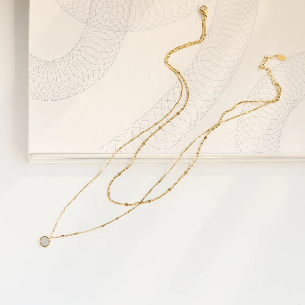18k Plated Jewelry White Shell Round Pendant Necklace Layered Necklace Curb Chain Tassel Chain Necklace Jewelry Set for Woman