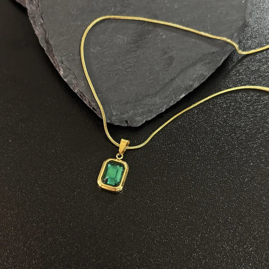 Luxury 18K Gold Plated Stainless Steel Necklace Green Crystal Square Pendant Waterproof Fashion Party Jewelry for Women