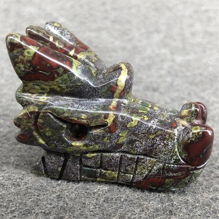DIY Home use Whosale Natural Crystals Healing Stones Hand Made blood stone Crystal Dragon Skulls