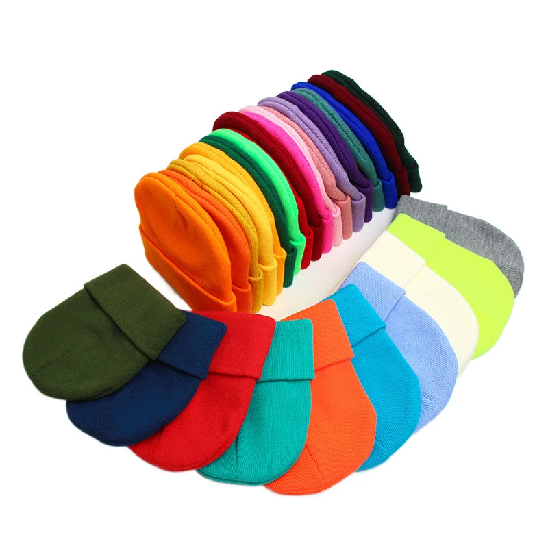 Wholesale Winter Solid Knitted Blank Custom Embroidery Logo Acrylic Beanies Warm Hats for Women Man Custom Beanie With Logo