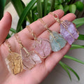 Fashionable Gold-Plated Quartz Pendant Necklace for Women Raw Crystal Jewelry Fluorite Trendy Wire Wrapped Rough Gem Necklace