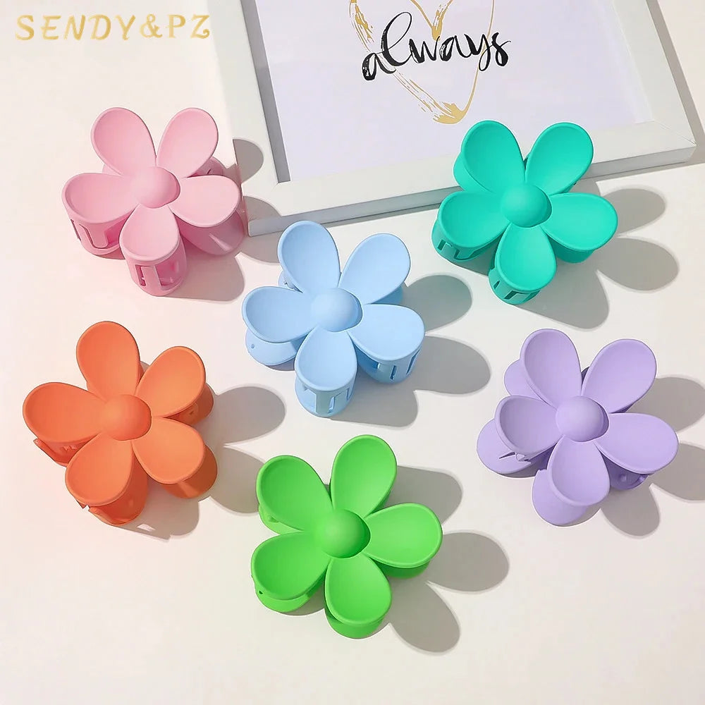 7CM Ins Hot Sale Hair Accessories Fashionable Daisy Hair Clip Wholesale Flower Medium Plastic Hair Claw
