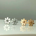 Fiv-e Leaf Flo-wer Earrings Cute Little Daisies Trendy Huggie Titanium Steel Zircon Small Alloy Flowers Small Rivet Design