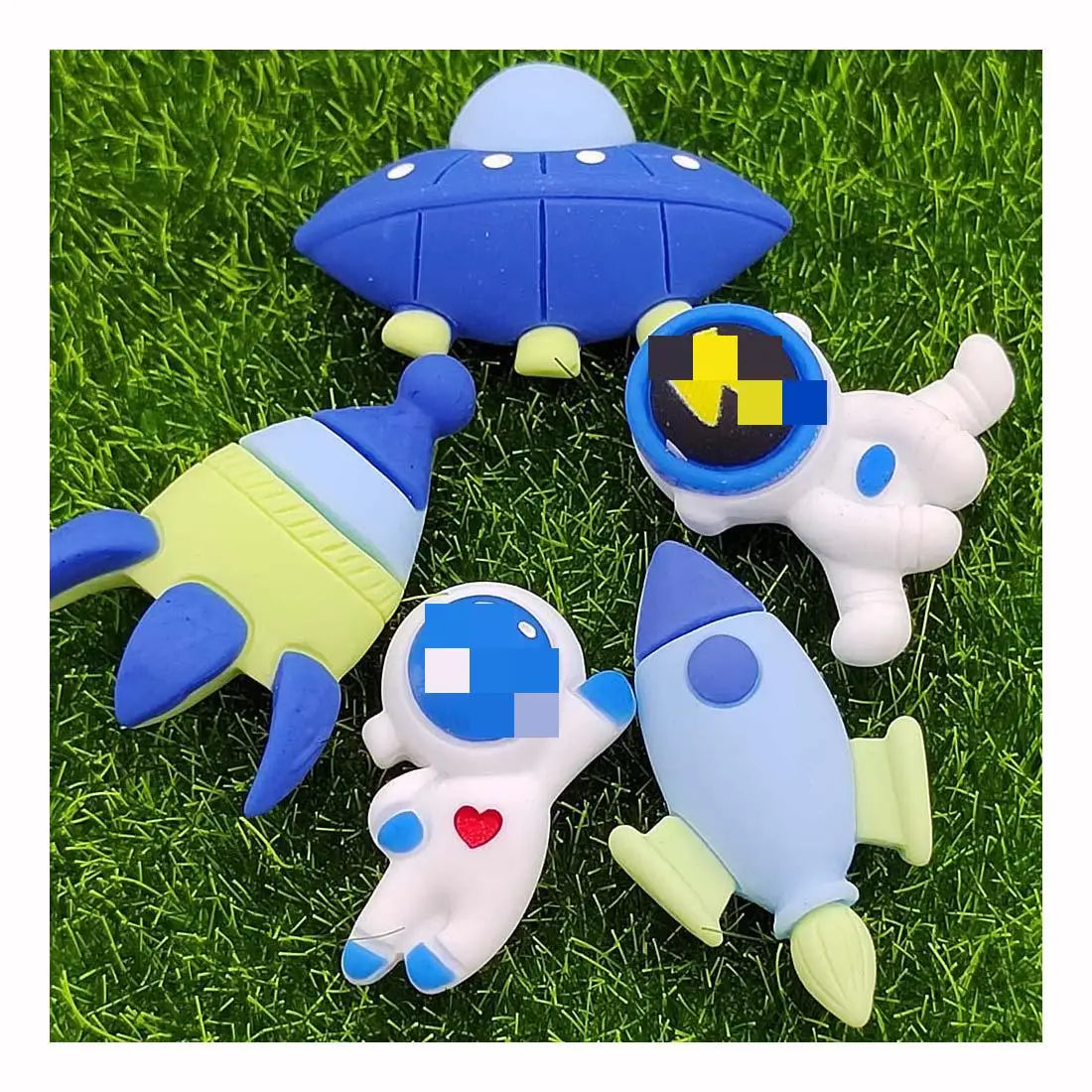 Hot Sell Space Series Resin Charms Spaceship Rocket Spaceman Flatback Blue White Cabochon Scrapbook Decorations Diy