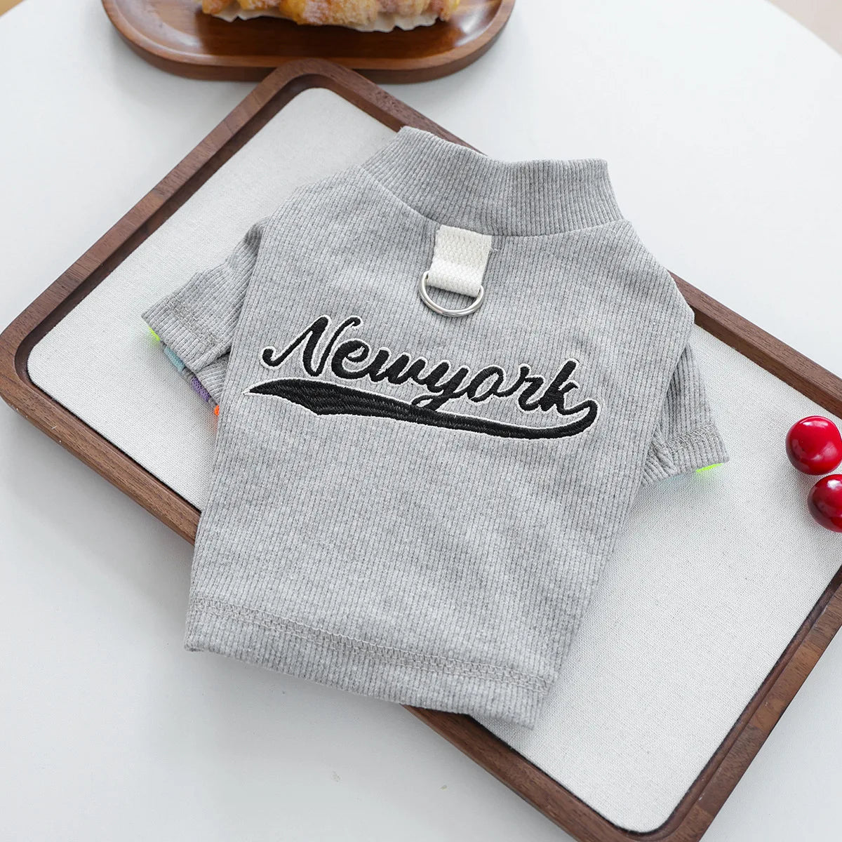 Pet Puppy Cat Clothes Source Autumn Winter New Color Stripe Sleeve New York Base Shirt Wholesale