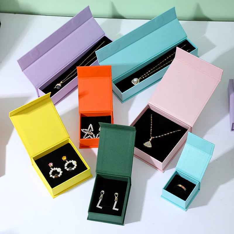 Logo Custom Paperboard Magnetic Boxes Small Gift Packing Paper Jewelry Box