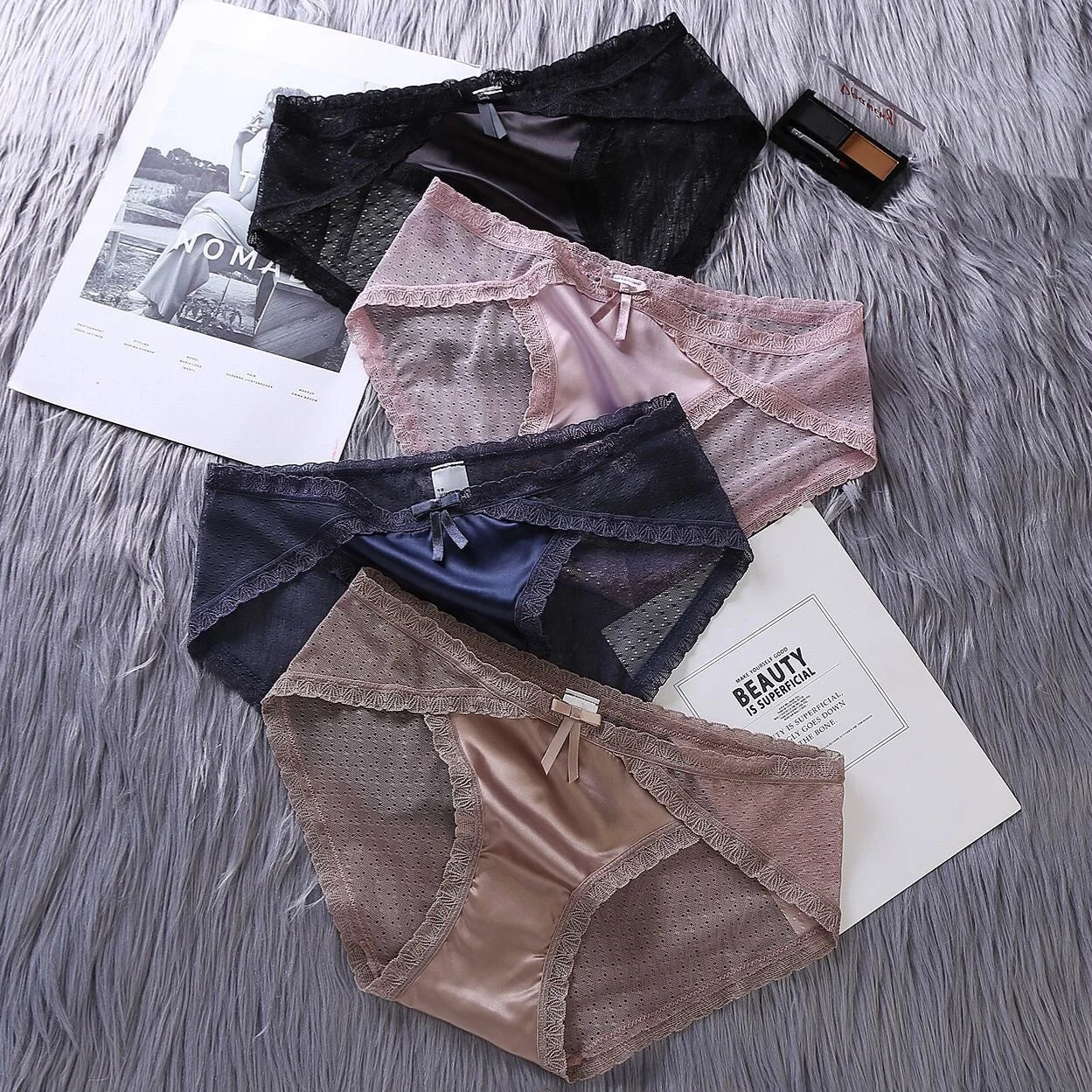 Wholesale New Girl Collection Sexy Breathable Eco-Friendly Nylon Lace Low-Waist Hipster Solid Pattern Bow Hole Decorations Women