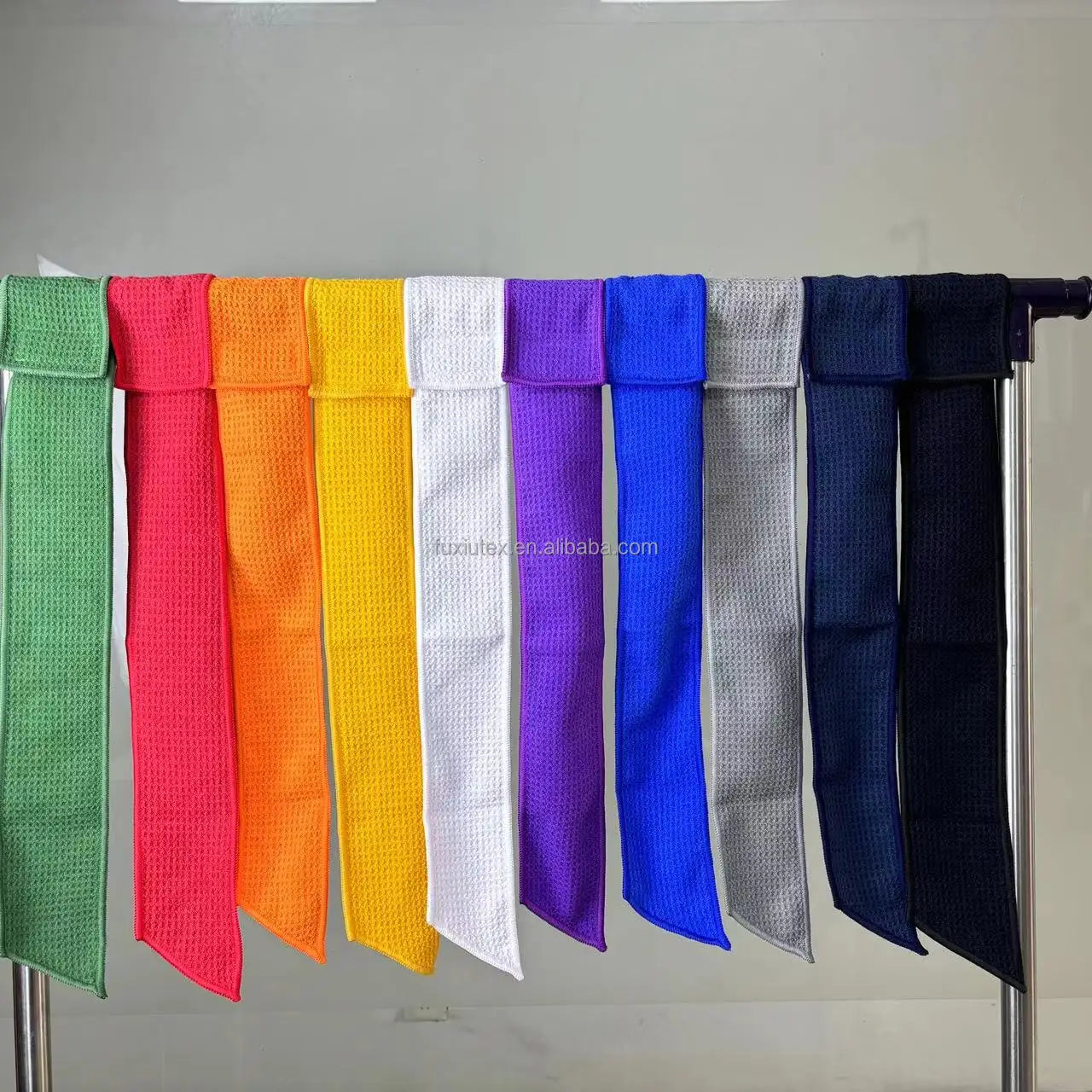 11colors Stock Strong Hook Loop With Magic Stick Microfiber American Streamer Football Towel Custom
