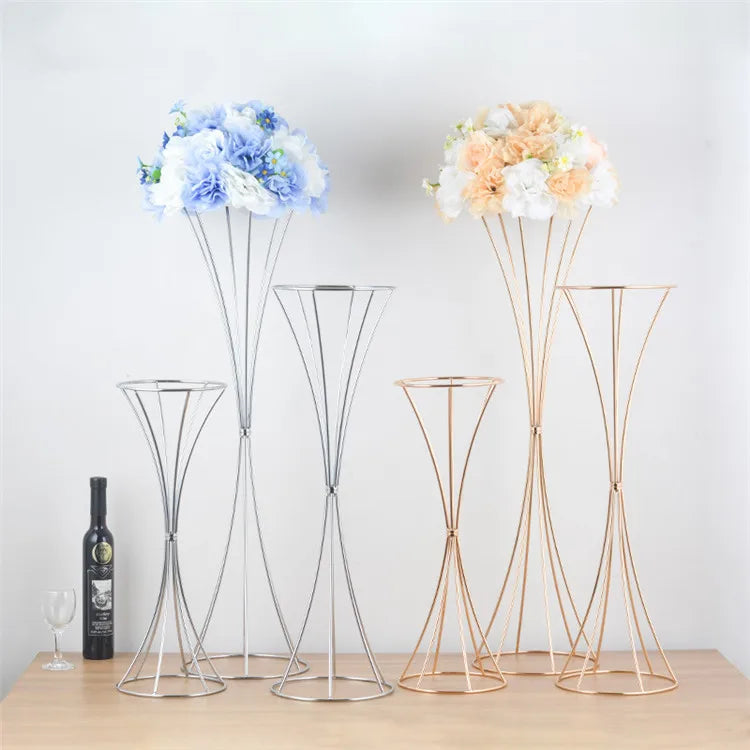 Luxury Metal Wedding Centerpiece Flowers Stand Geometric Waist Gold Trumpet Vase Wedding Decoration