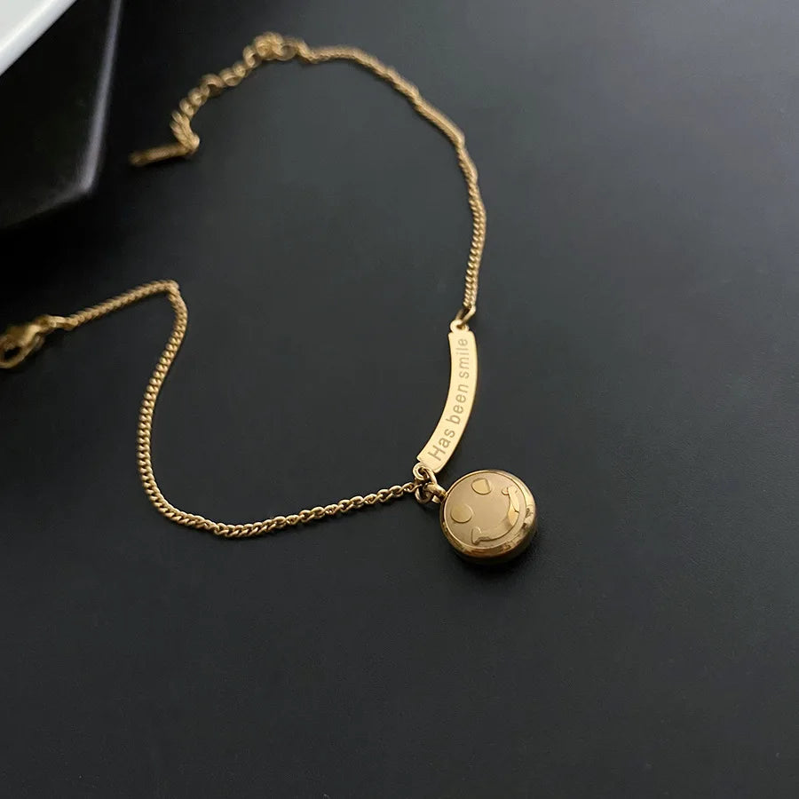 Wholesale Ivanda Stainless Steel 18K PVD Gold Plated Good Luck Charm Smile Ankle Bracelet Trendy Fashion Jewelry Gift Women