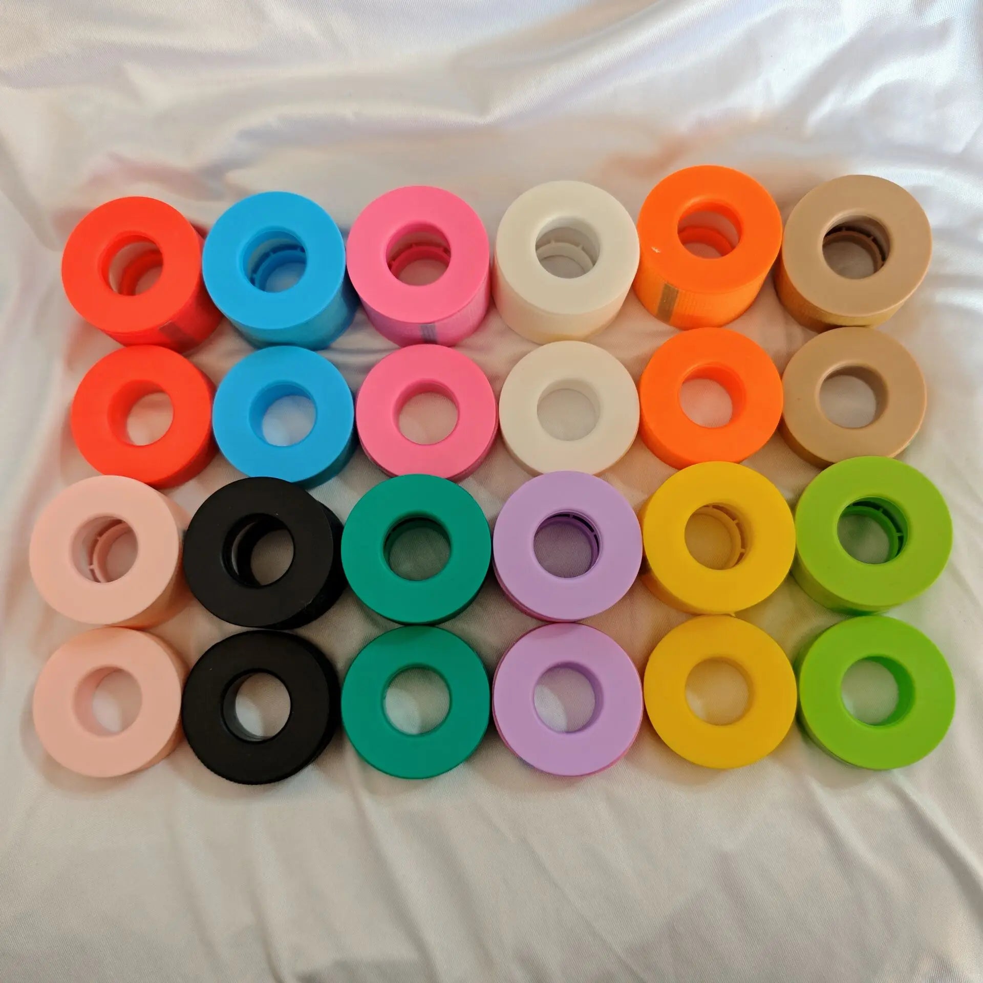 Custom Logo White Pink Blue Black Brown Beige Non Woven Silicone Sensitive Micropore Lash Extensions Tape for Lashes