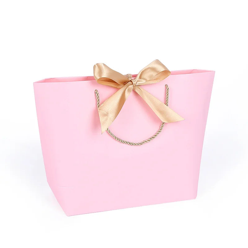 Women White Paper Shopping Gift Bag Hot Selling Packaging Bag With Ribbon for Shopping Clothes and Gift