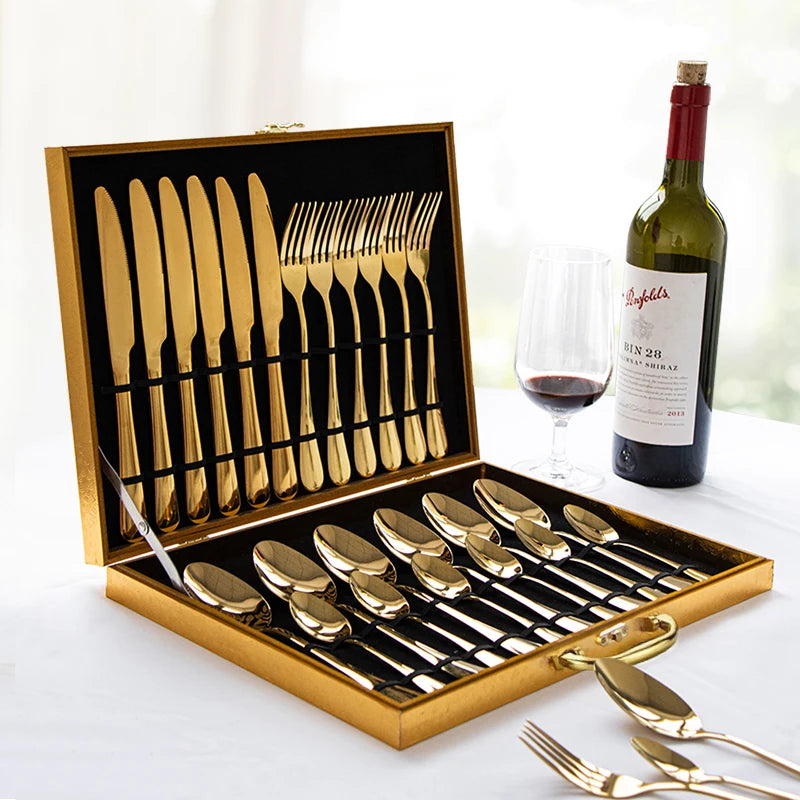 24Pcs Luxury Gold Stainless Steel Cutlery Set With Wooden Style Suitcase PVD Plated Flatware Knife Fork Spoon for Wedding