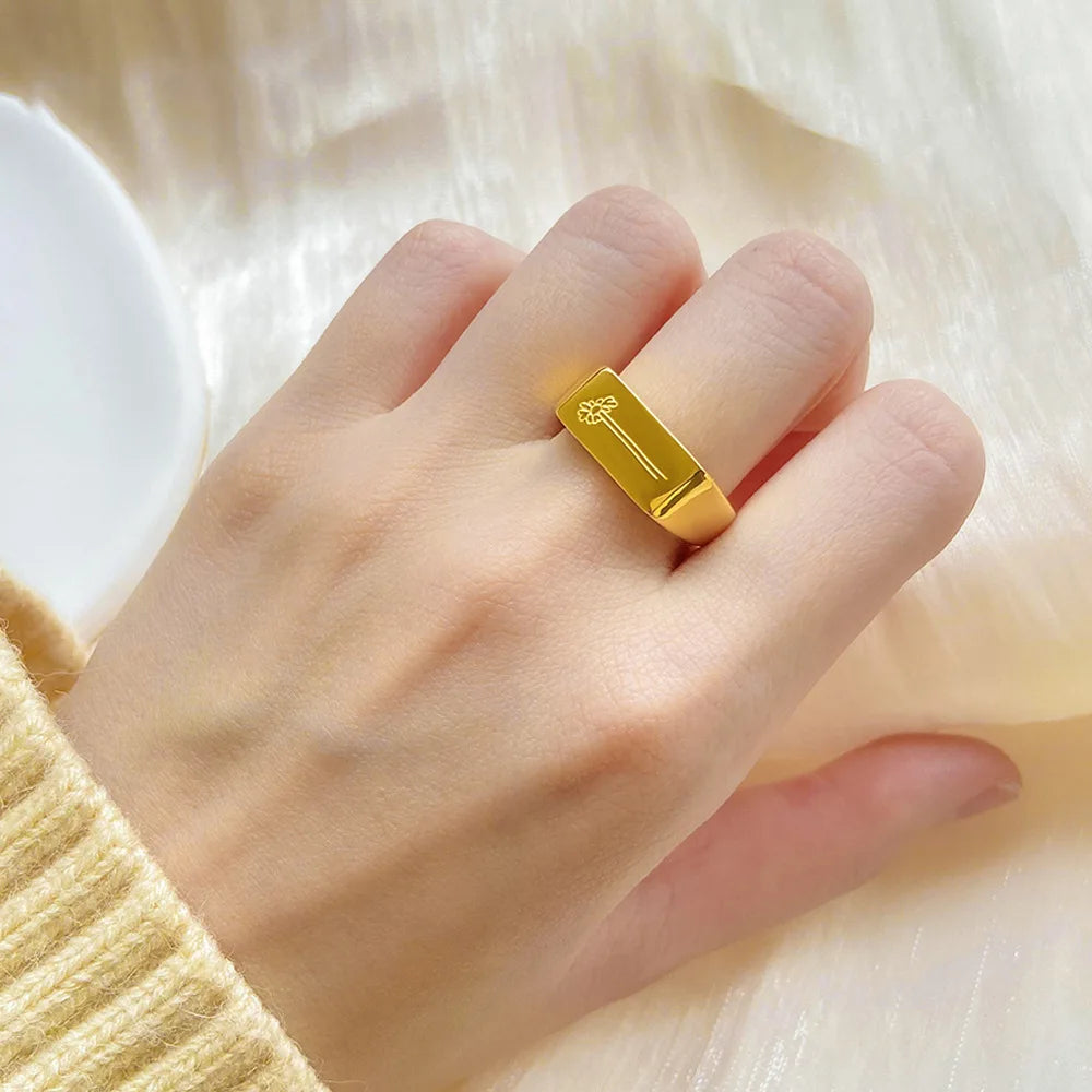 High Quality Minimalist Design 18K Gold Plated  Square Ring Carved Flowers Print Ring Titanium Steel Jewelry for Women